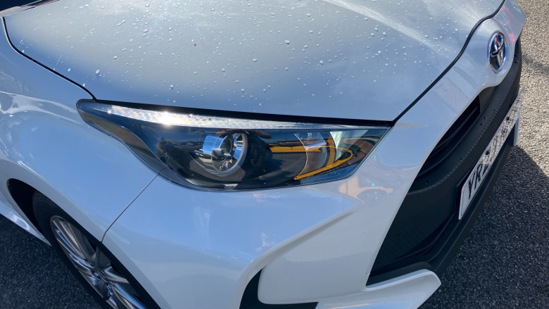 Toyota Yaris 1.5 Hybrid Icon 5dr CVT Hybrid Hatchback